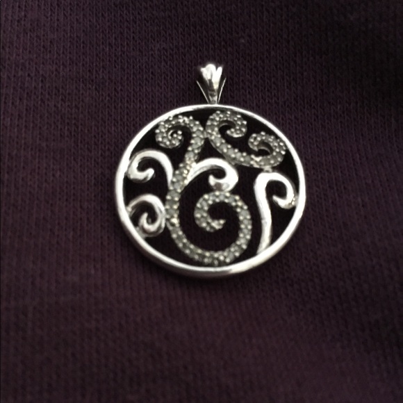 Sterling Silver & Diamond Pendant - Picture 7 of 8